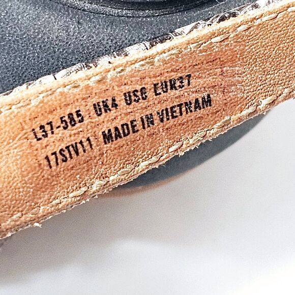 Fitflop Tia Snake Embossed Thong Sandal Size 6 - Picture 8 of 9